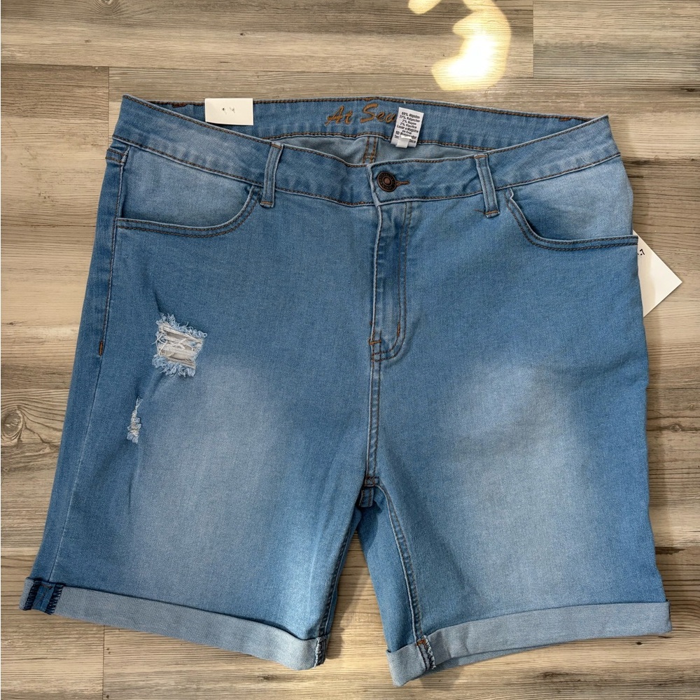 At Seven  NWT denim shorts rise is 12  size 20